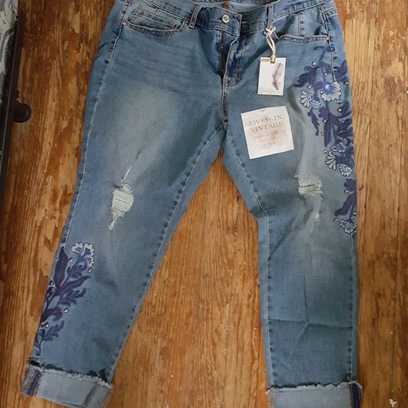 Jessica Simpson Denim - Jessica Simpson embroidered ankle jean size 14W